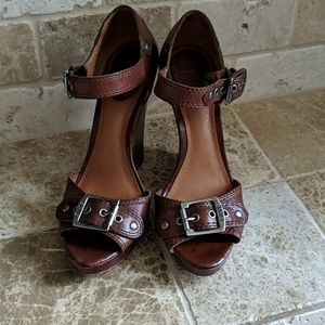 Frye Gretta 2 Piece GORGEOUS leather sandals!